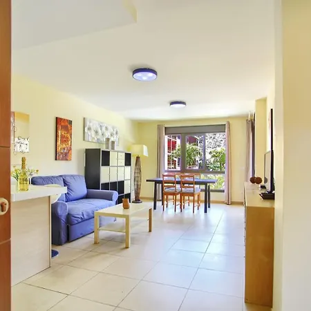 Apartment 1 Bedroom Gabry In Palmar